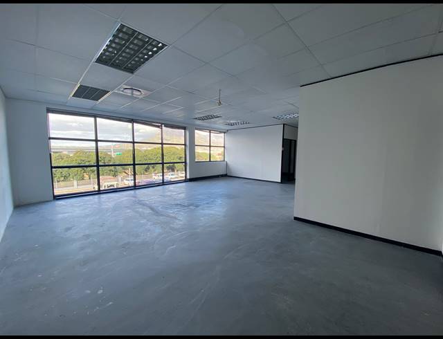 114M² OFFICE TO LET IN BROOKLYN